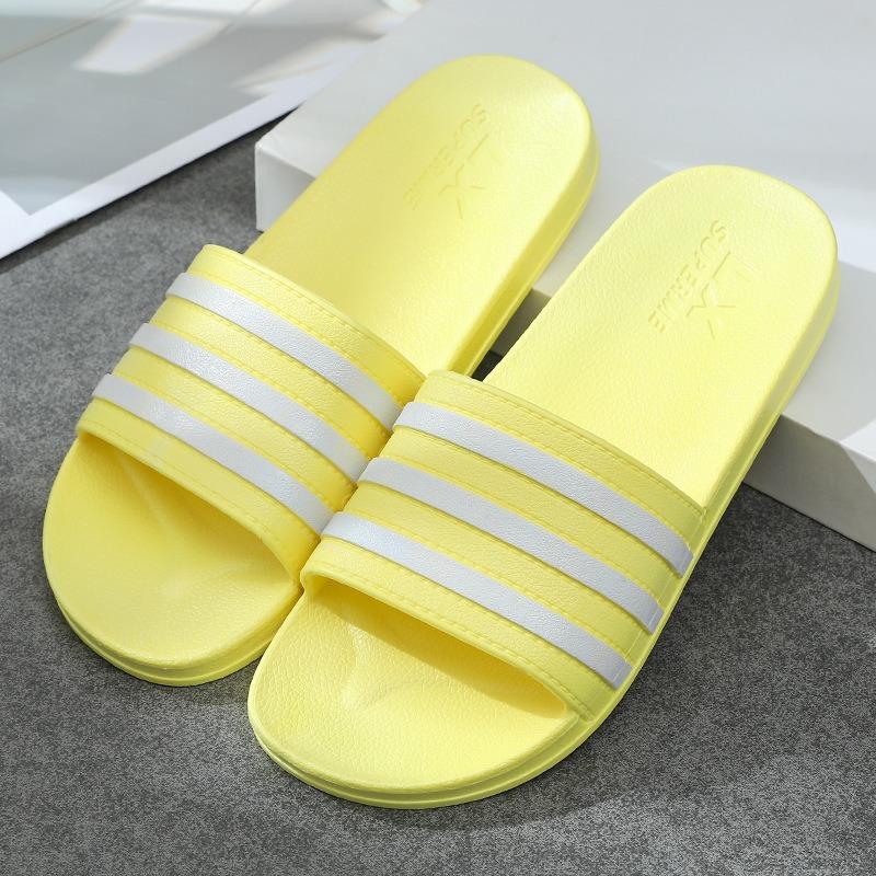 

Unisex Slippers Women New Colorful Striped Slippers Men Size 36-45 Couple Beach Sandals PVC Non-slip Flat Home Bathroom Slippers EUR 38-39 жовтий
