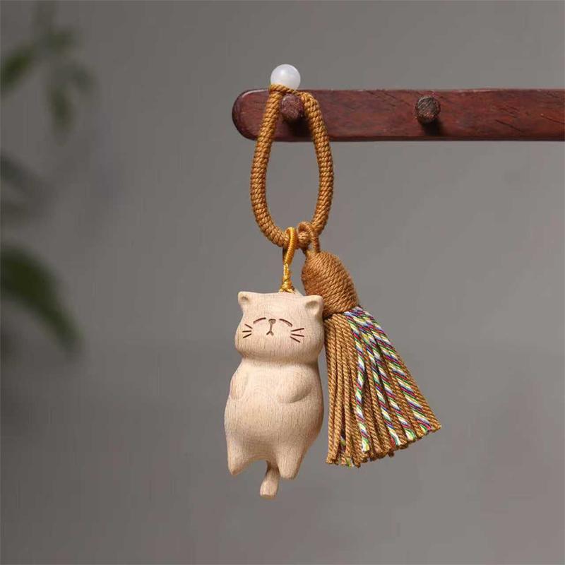 1PC Fortune Cat Pendant Bags Handmade Wooden Gifts Animal Pet Lovers Window Hanging Decoration Car Keys Wood Art Cute Phones