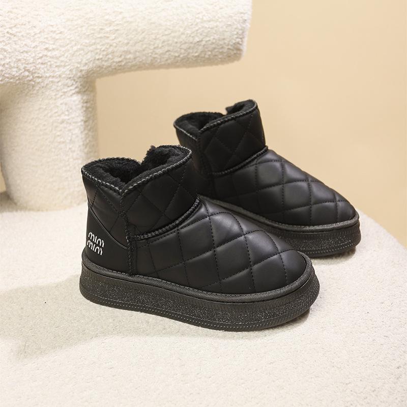 Autumn and winter snow boots women's 2025 new thick-soled thickened thermal cotton shoes with one foot pedal solid color short tube cold-proof boot