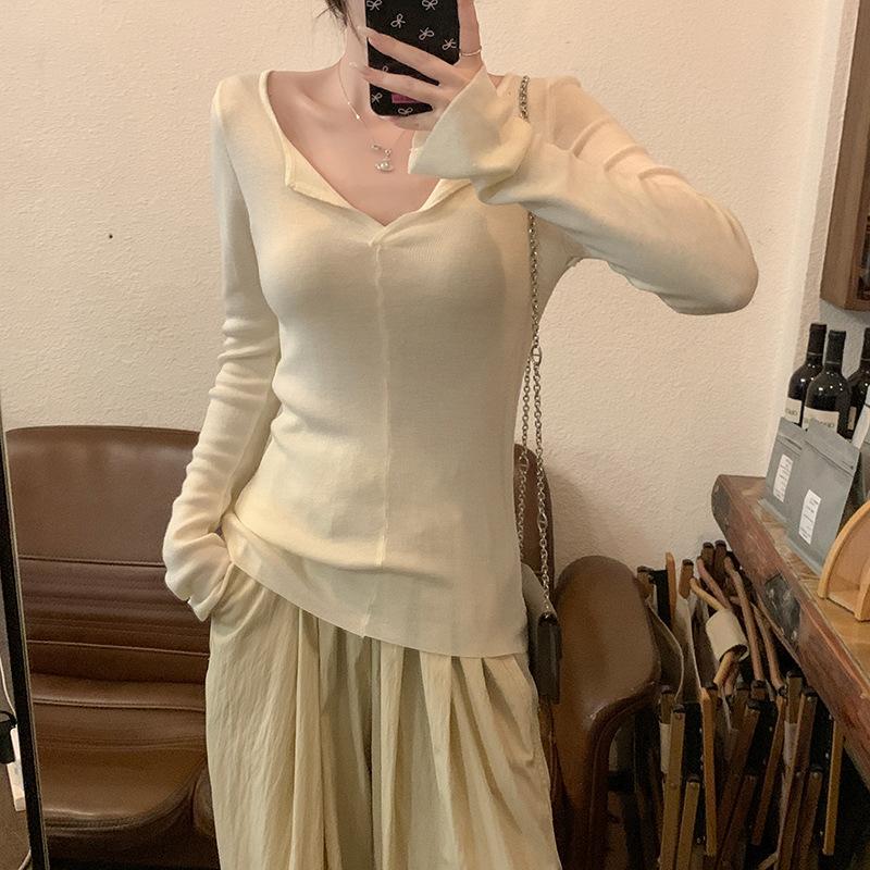 {Six wool} Pure desire V-neck solid color knitted sweater long-sleeved women's autumn and winter design sense Slim body and keep warm