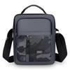 Borsa a tracolla mimetica da uomo