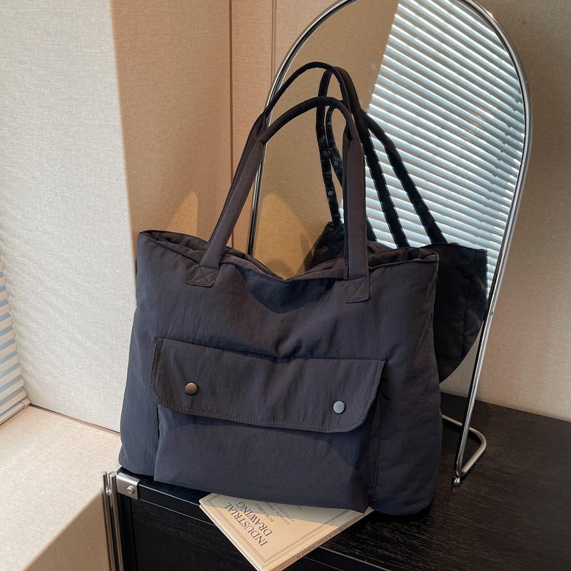 Minimalist Solid Color Tote Bag for Women – Large Capacity Shoulder Bag with Front Pocket – Perfect for Daily Use, Shopping, and School