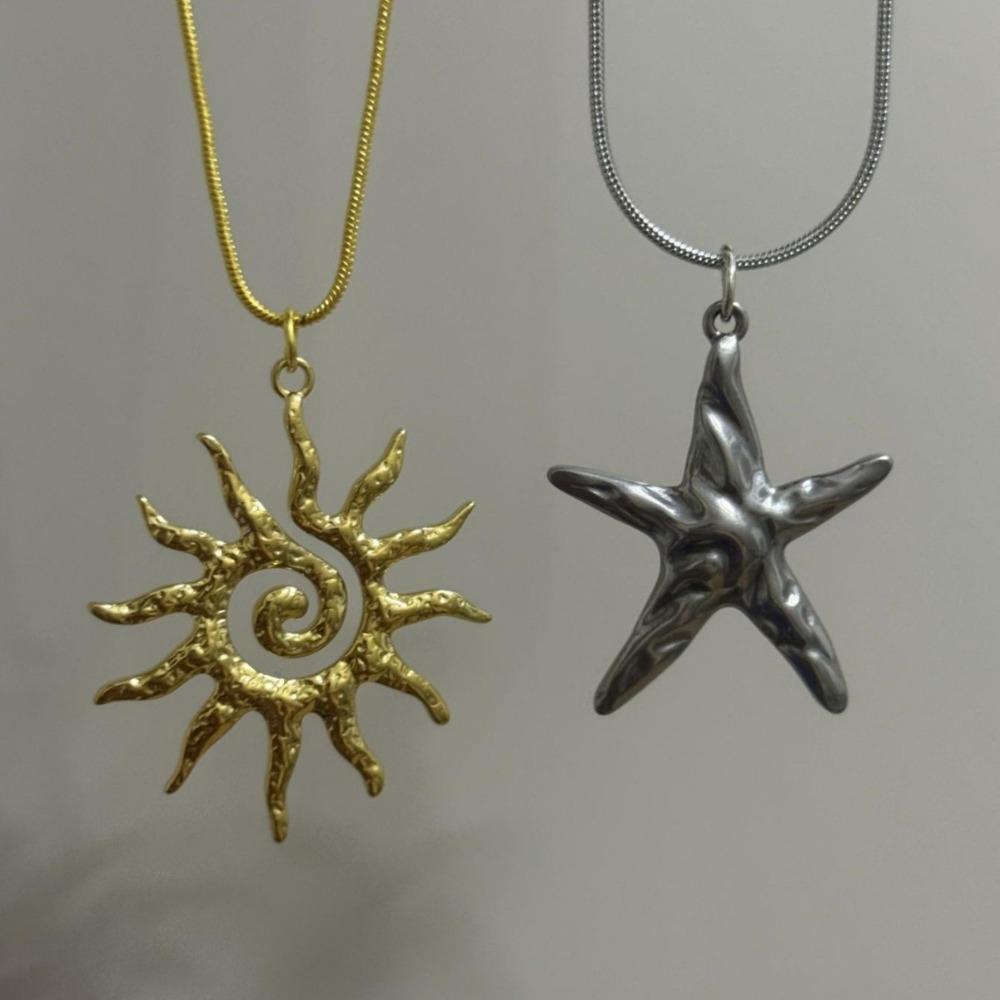 Retro Personality Stainless Steel Lava Metal Starfish Gold Color Sun Pendant Snake Bone Chain Necklace for Women Punk Jewelry