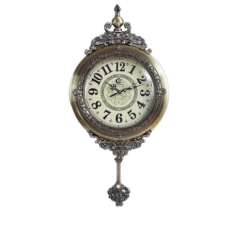 European Aesthetic Wall Clock Art Design Living Room Retro Clock Wall Hanging Light Luxury Reloj De Pared Home Decorations
