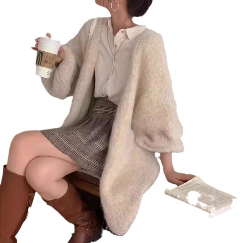 Autumn and Winter New Temperament Loose Lazy Wind Knitted Sweater Women's Thick V-neck Lantern Sleeves Warm Knitted Jacket