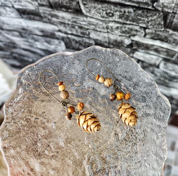 Zapfen Eichel Handgefertigt Echte Pflanze Ohrstecker, Umwandelbar in Ohrclips