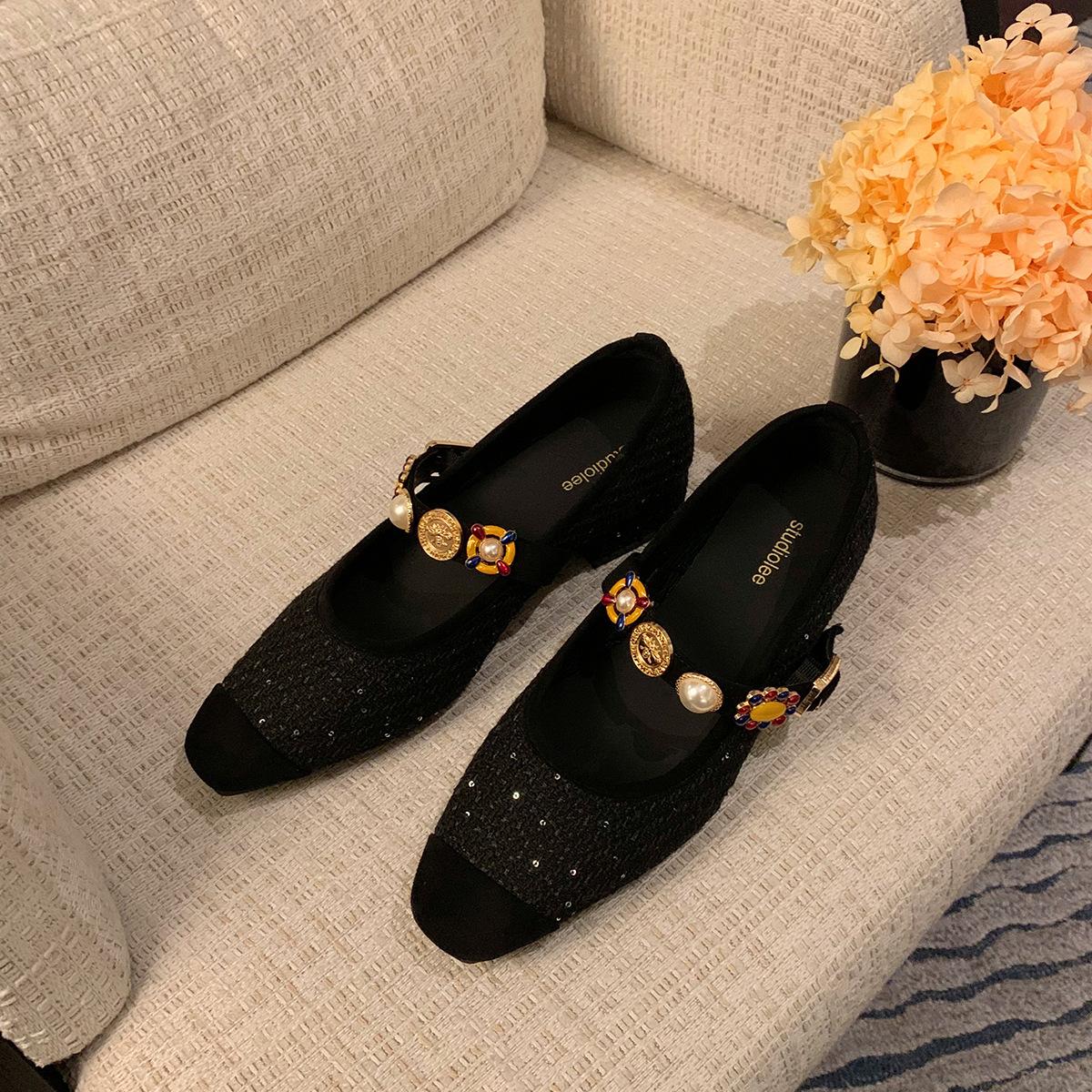 

Sheepskin grape mother same French square head tweed small fragrant high heels badge Mary Jane shoes women s shallow mouth single shoes 35