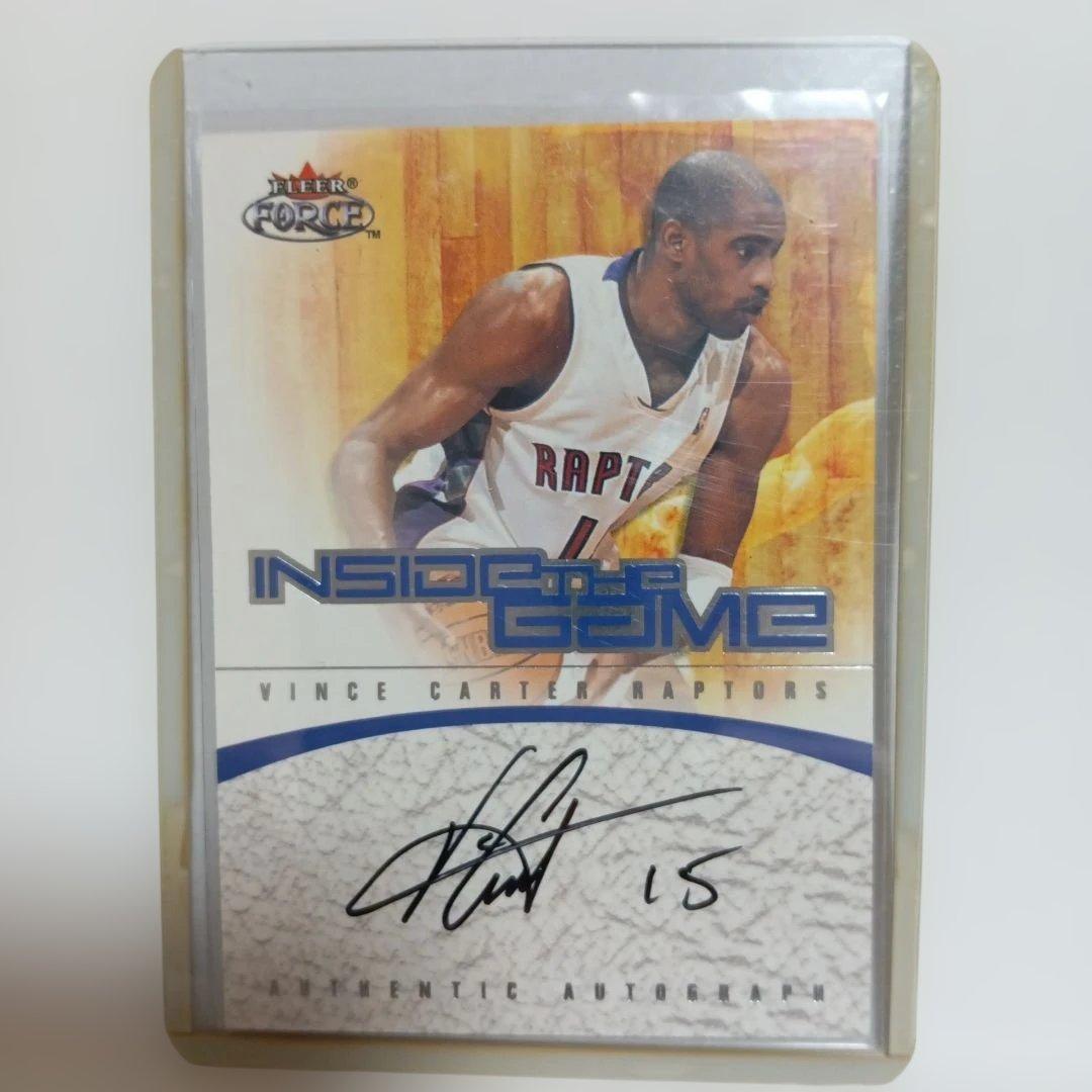 Used Vince Carter Autographed Card Fleer