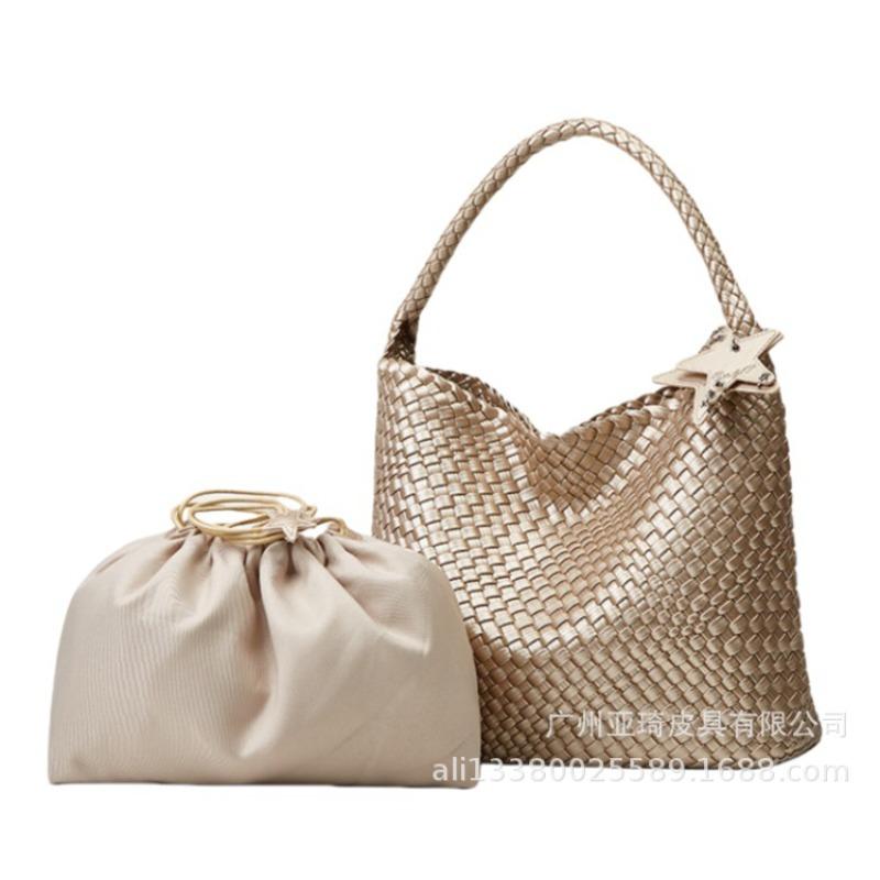 Сумка для поездок на работу модная большая вместимость новая шампань одноплечевая сумка-тоут пистолет пистолет плетеная сумка в целом 31*12*22