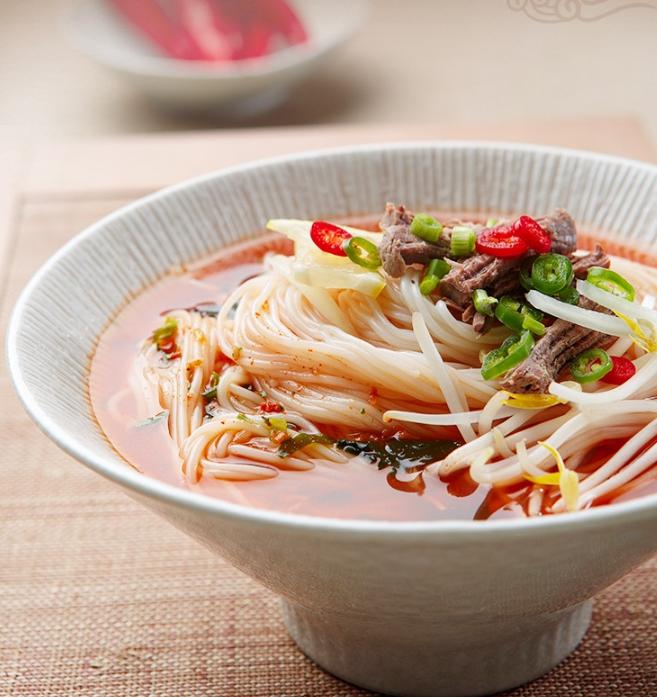 Korean Style Rice Noodle Soup 92g – Anchovy / Kimchi / Spicy Options