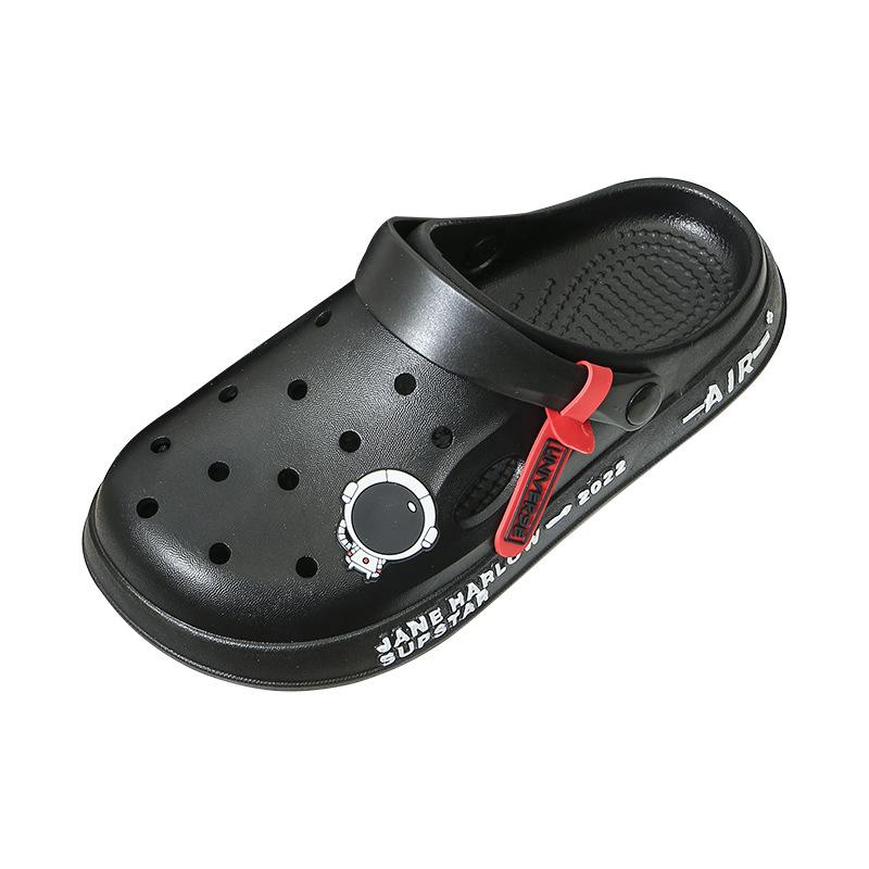 Men's hole shoes 2025 new non-slip thick-soled casual outer wear beach soft-soled nurse bag head slippers men