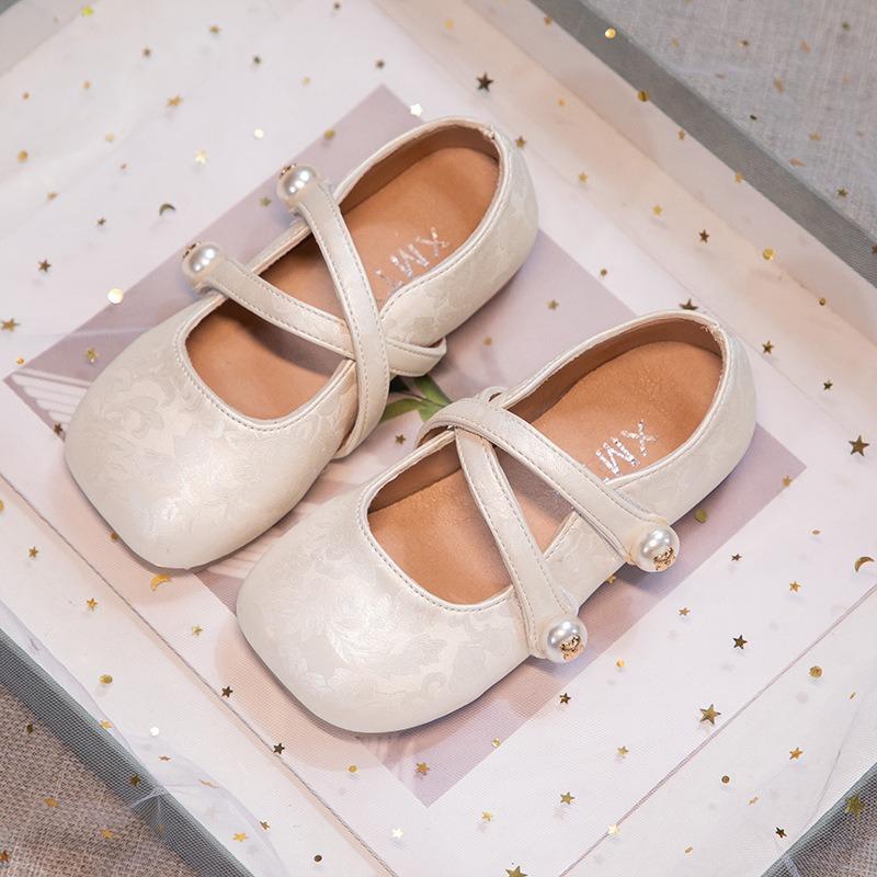 Girl Little Leather Shoe2025New Fashiona Elegant Soft Bottom Versatile Shoe Pring Autumn Simple Party Dancing Girl Leather Shoes