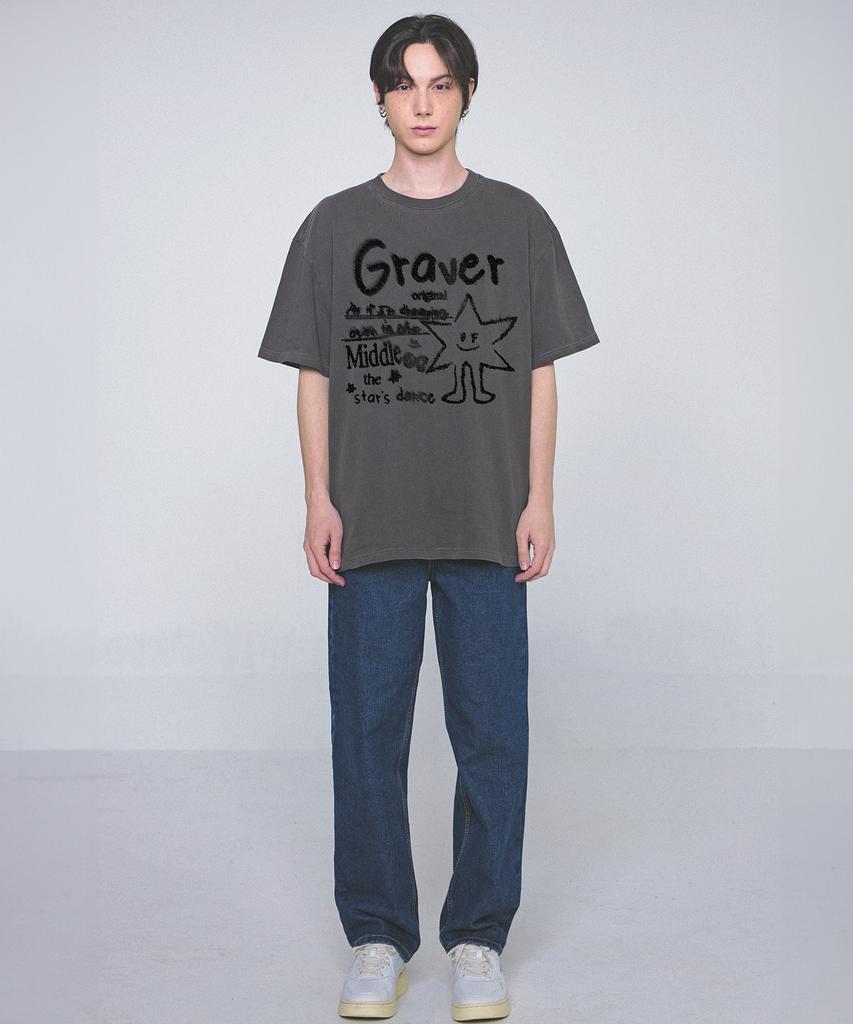GRAVER [Unisex] Star Dance Pigment Short Sleeve T-Shirt_Black Charcoal