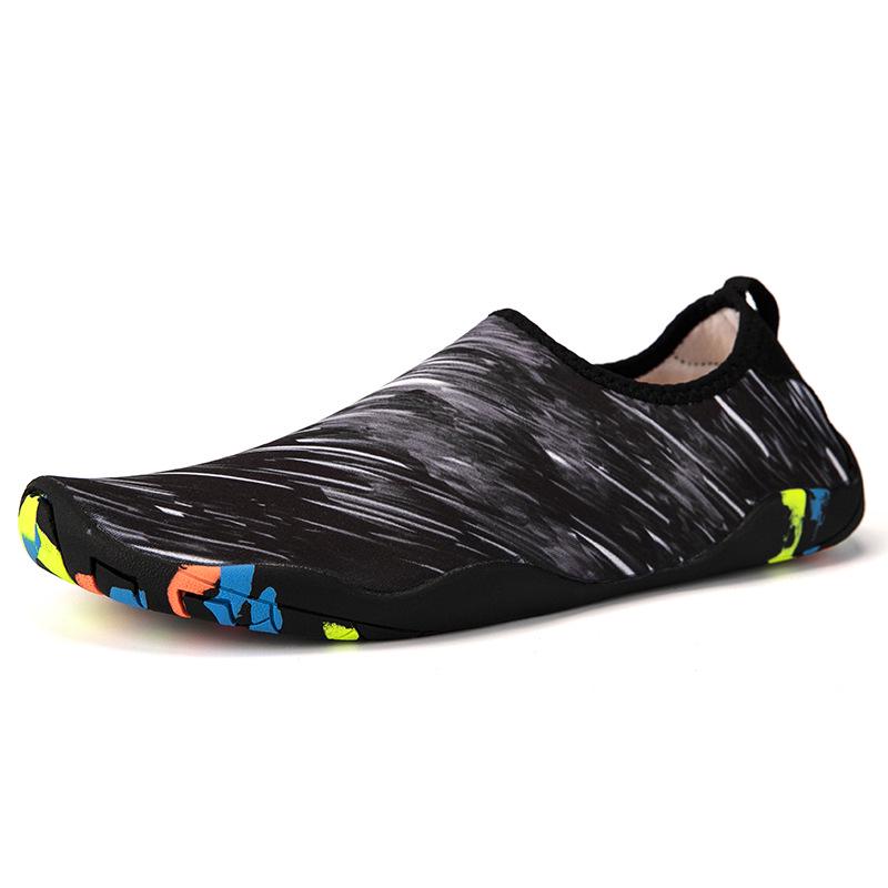 Water shoes Swimming shoes Outdoor wading shoes Snorkeling water skiing shoes Men's and women's beach shoes