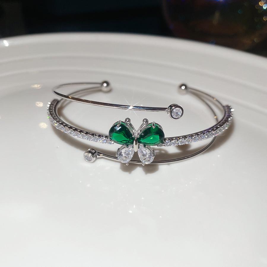 Elegant Geometric Rhinestone Zircon Buckle Bracelet: A Versatile and Luxurious Accessory for Women