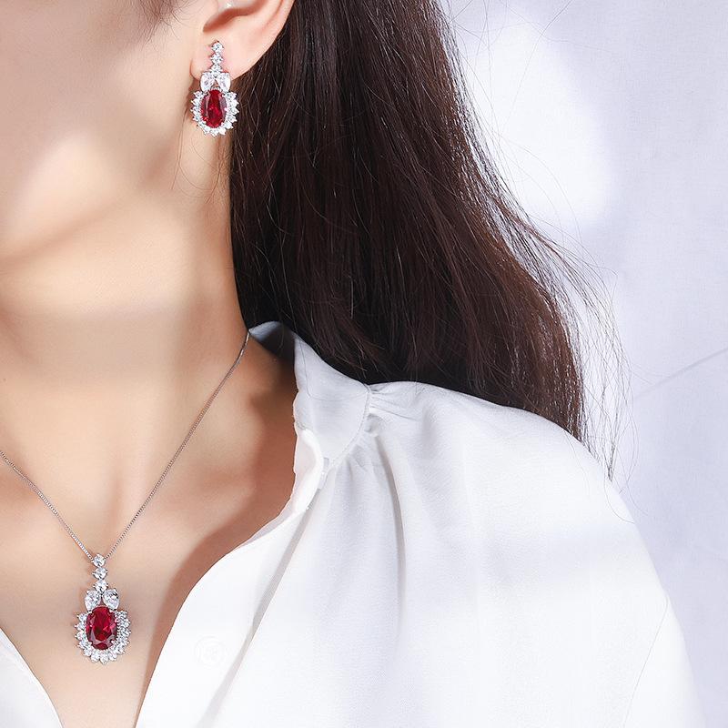 Jewelry Retro Simulation Red Glass Jewelry Set Stud Earrings Main Stone 8 * 12 Pendant 10 * 14