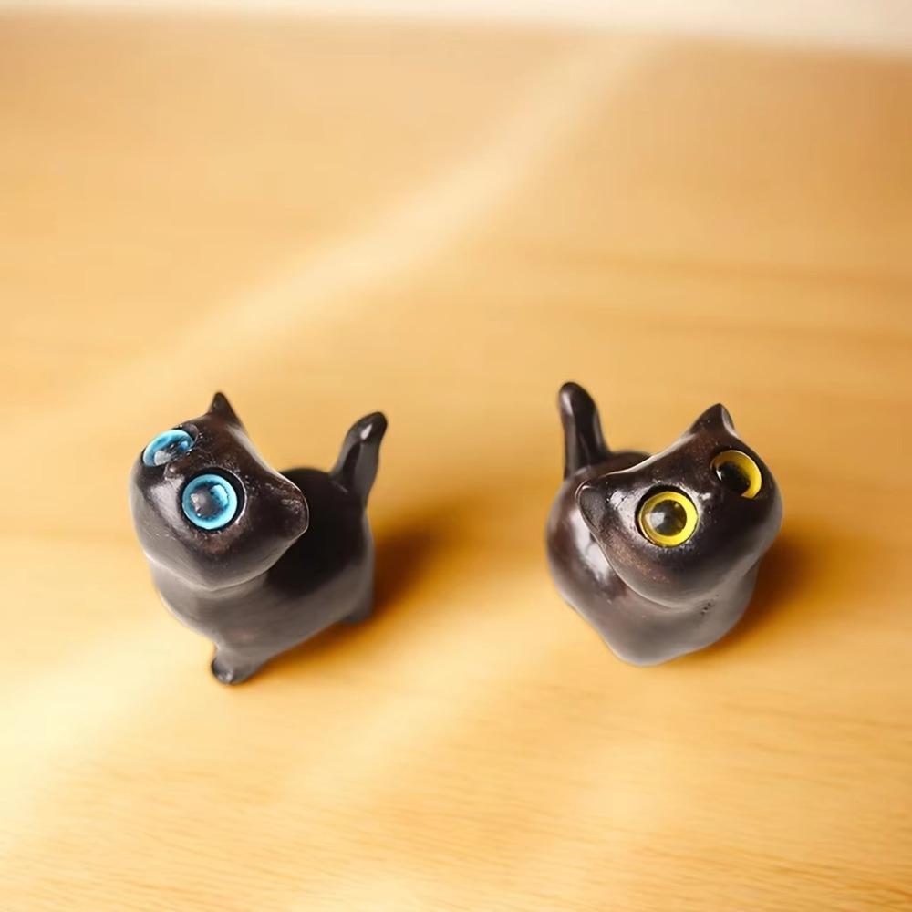 High Quality Handcrafted Kitten Figurine Wooden Miniature Cat Ornaments Carving Cat Event Souvenirs