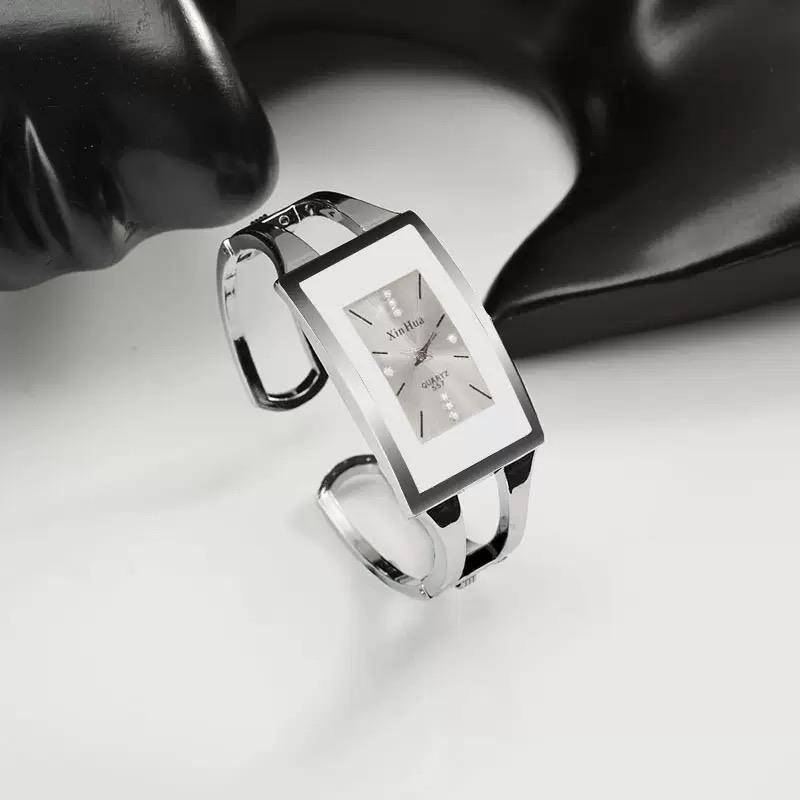 Luxe dameshorloge met kristallen armband, volledig stalen dameshorloge