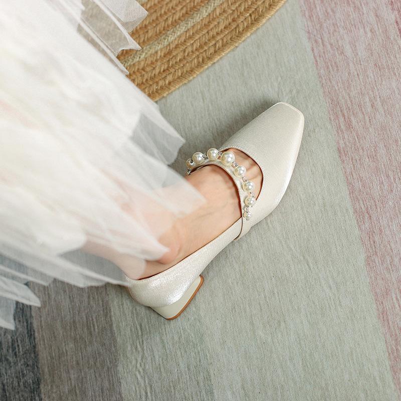 Fu Size, Thick Heel Single Shoes Women's New Spring Shoes Pearl Belt Belt Satin Square Head Low Heel Casual Women's Shoes