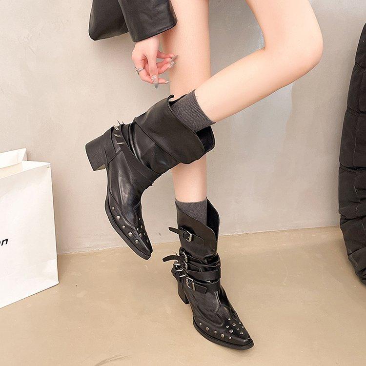 2025 New Gothic Cowgirls Western Boots For Women Pointed Toe Rivet Buckles Chunky Heels Vintage Women Mid-Calf Boots