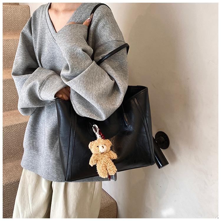 Large Capacity Minimalist Tote Bag for Women Soft Faux Leather Shoulder Handbag