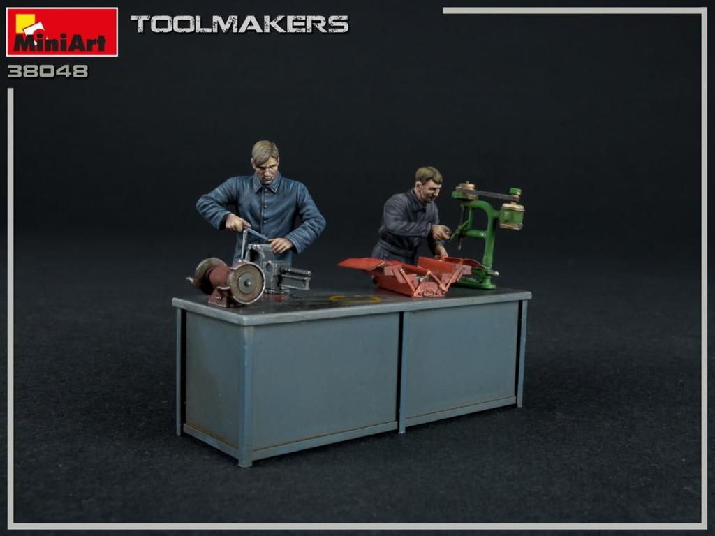 MiniArt 1/35 Scale Plastic Model Kit Set of 2 Craftsmen with Workbench 2 Toolboxes Drill Press Grinding Machine and Bench Vise MA38048