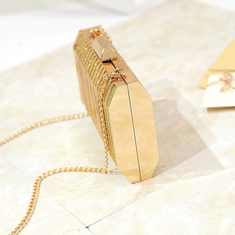 New Slanted Cross chain Small Square Bag for Women Korean Version Easy To Wear Iron Net Handheld Dinner Bag