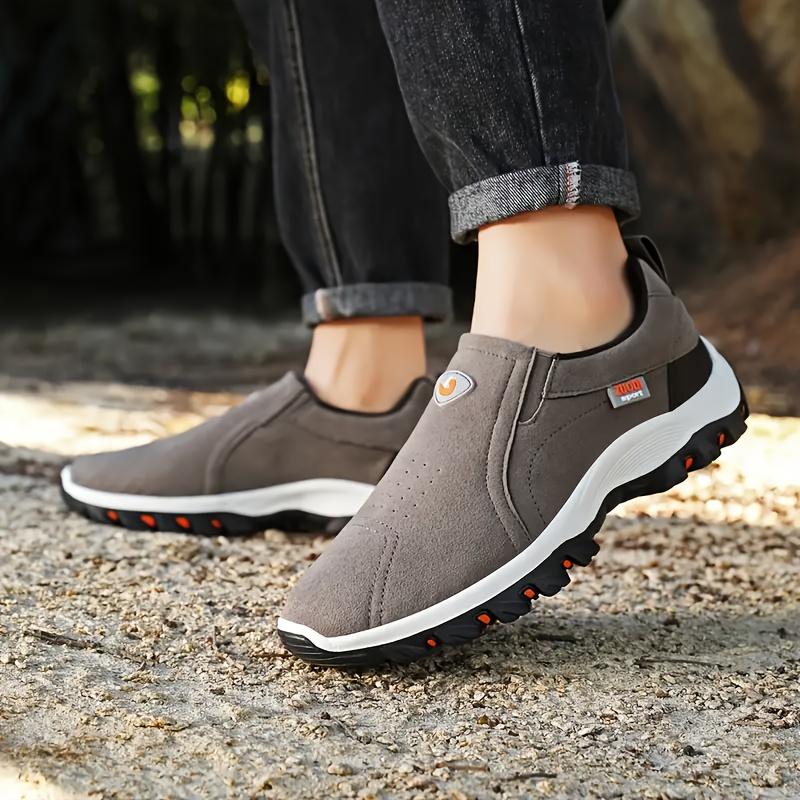 Men's Casual Sports Shoes, Fashionable and Lightweight Slip-on Men's Shoes