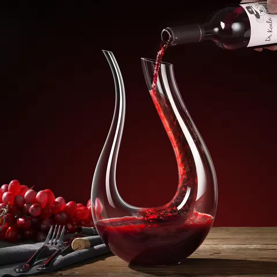 European style light luxury U-shaped swan red wine decanter home crystal glass wine decanter bottle wine pot