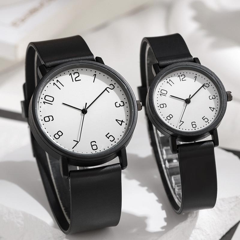 Minimalist Couple Analog Watches Exquisite Leather Watch for Lover Casual Quartz Clock Classic Retro Wristwatch Lovers Gift