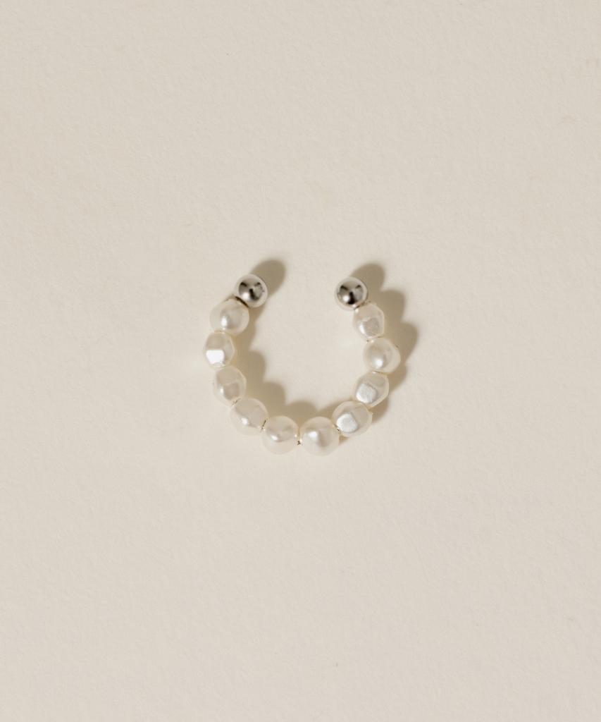 Novice Tokyo Baroque Pearl Ear Cuff / Silver