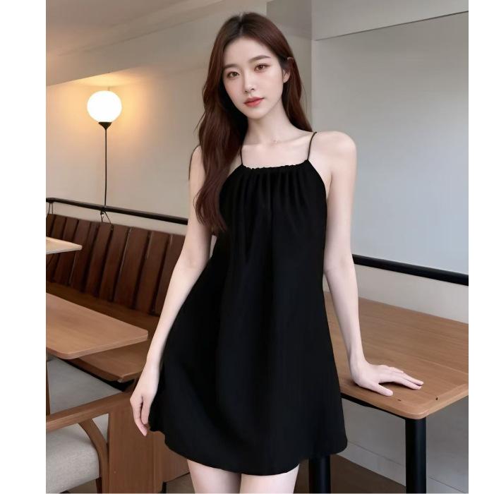 

Summer women s suspender skirt temperament is thin, loose, solid color, simple feeling, young and young, light to wear outside M чёрный