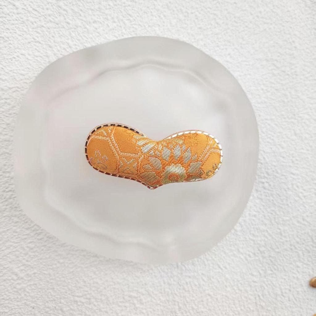 Handgefertigte chinesische bestickte Haarnadel - Brokat-Entenschnabel-Klammer