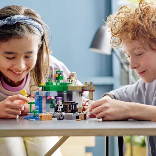 LEGO Minecraft Skeleton Cave Toy Present Birthday Block Christmas Boys Girls Children 8 Years Old 9 Years Old 10 Years Old Elementary School Student M