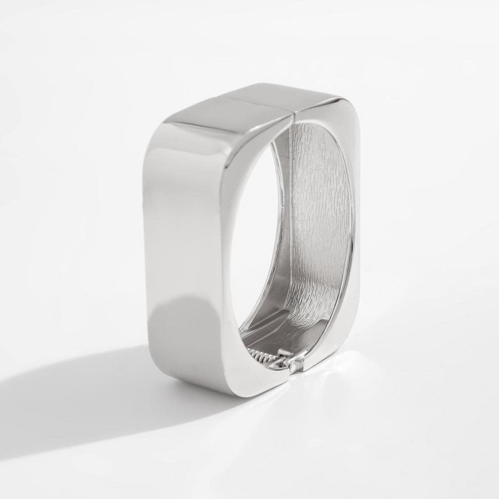 European & American Irregular Alloy Wide Surface Bracelet Set