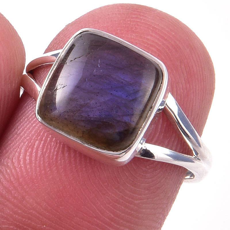 

Кольцо из чистого серебра 925 пробы с натуральным лабрадоритом, размер 7 E7M64