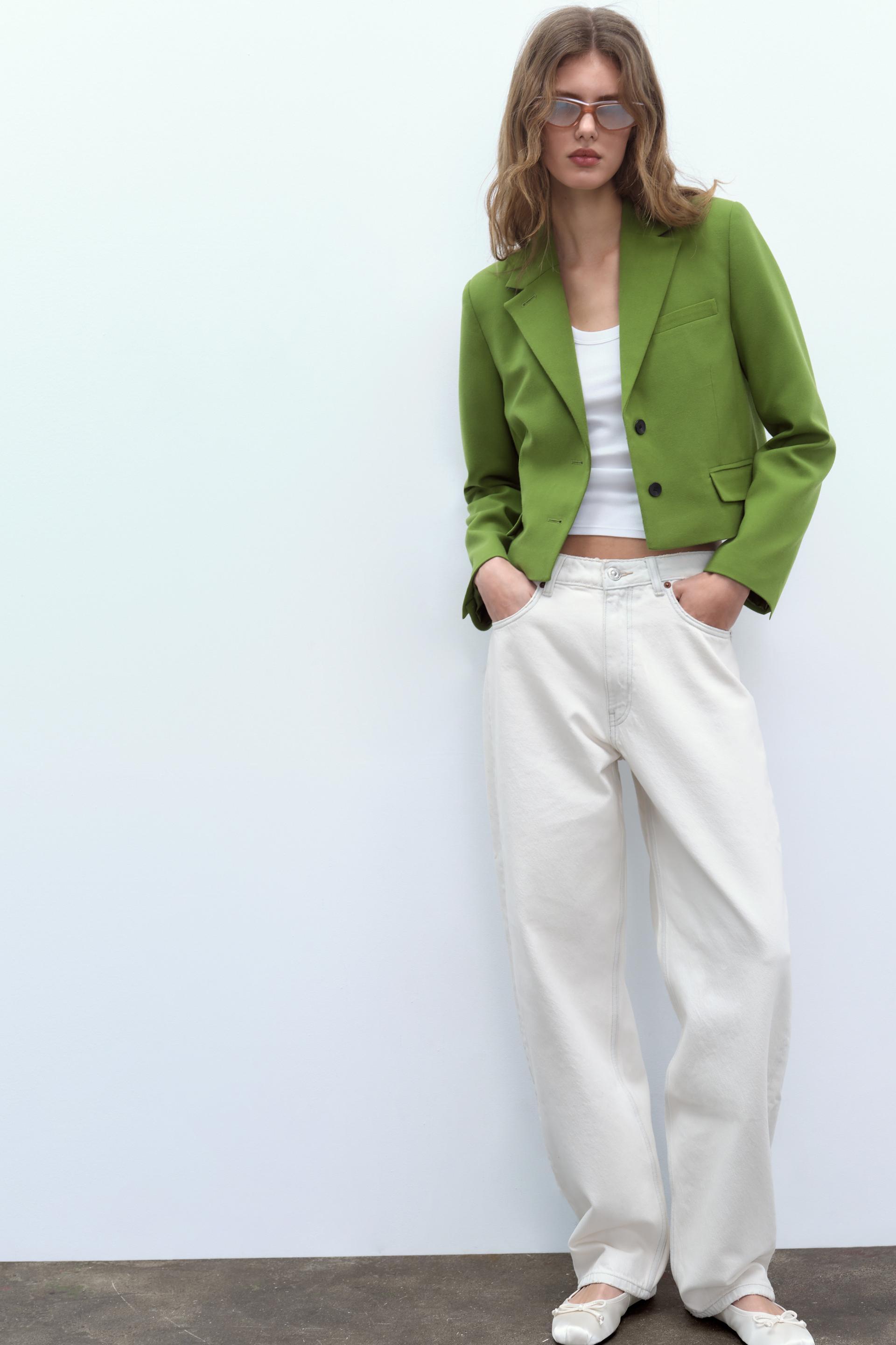 

МУЖСКОЙ ПИДЖАК С ОТКРЫТОЙ СПИНОЙ