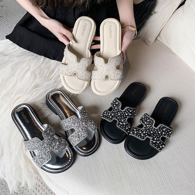 2025 summer new lightweight temperament versatile Internet celebrity fashion rhinestone casual comfort light luxury fairy style slippers