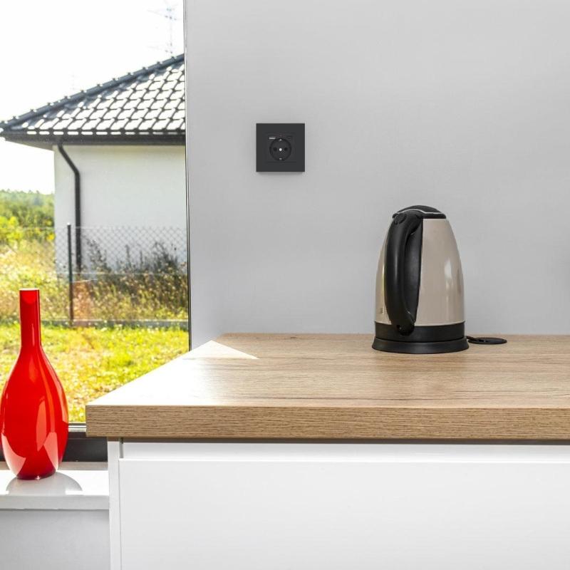 USB Typ-C Wandladesteckdose 16A Europäische Steckdose mit Schnellladung Für den Einsatz zu Hause und in Büros 86mm Quadratisch