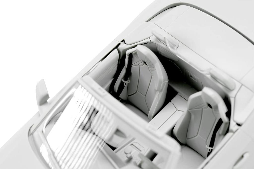 Meng Model 1/24 scale BMW Z4 M40i plastic model MCS005 molded color