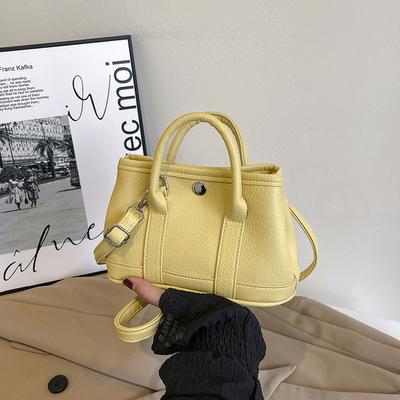 Fashion Texture Simple Mobile Phone Bag Women's 2025 New Foreign Style Handbag Trendy Versatile Casual Shoulder Messenger Bag
