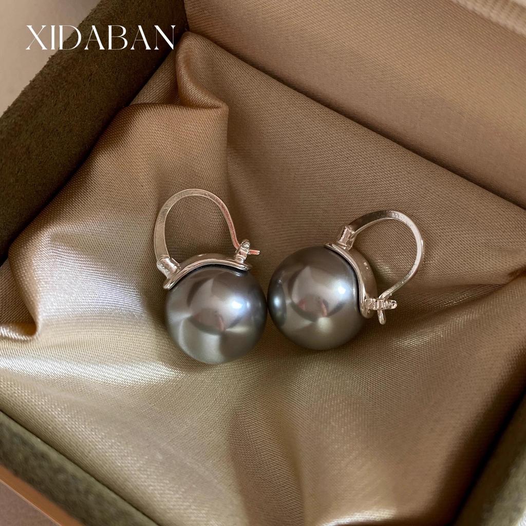 French High-End Australian South Sea Pearl Ear Cuffs: Luxury Women's Niche Design Socialite Earrings.