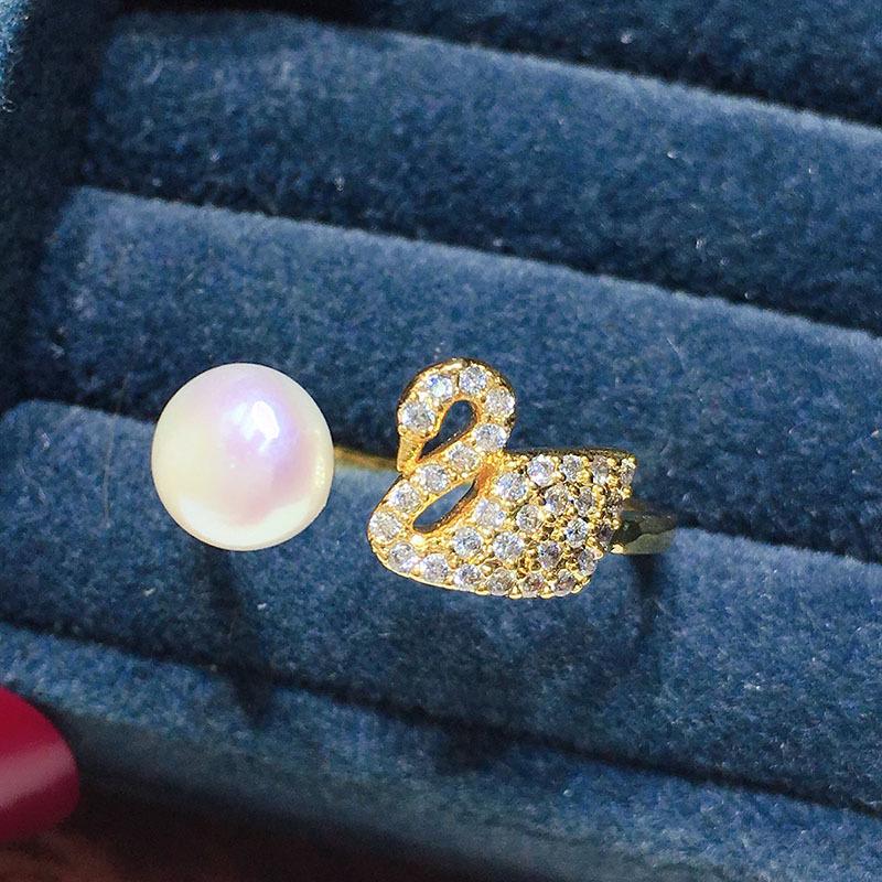 2021 Trendy Mother s Day Gift: Freshwater Pearl Swan Necklace, Earrings, and Ring Set