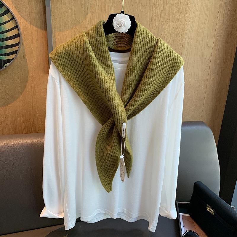  New Fashion Korea Styles Knitted Triangular Scarf Women Winter Warm Headscarf Shawl Sold Color Neckerchief Kerchief Hijab