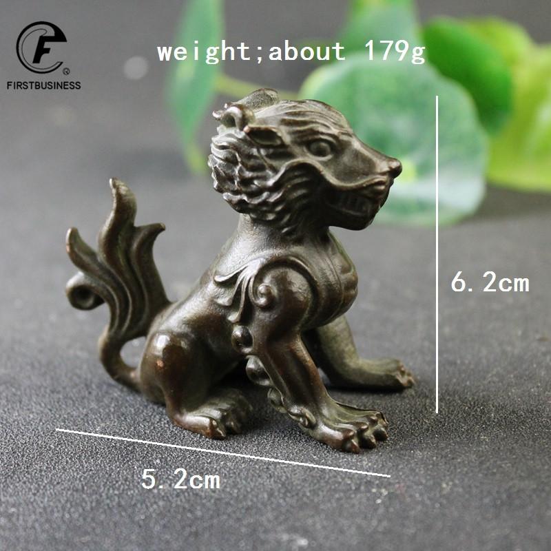 

Antique Copper Lion Statue Ornaments Solid Bronze China Lions Study Room Brass Desktop Paper weight Vintage Home Decorations
