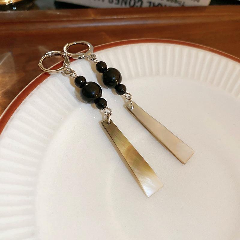 Retro Earrings Design Sense Personality Versatile Earrings Earrings Ethnic Style High-end Temperament Earrings