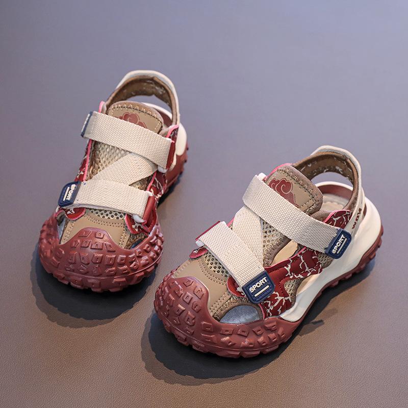 Kids Sports Sandals Hollowed-out Children Sneakers Toes Capped Soft Sole 2025 Summer New Children Running Shoes Mesh Breathable