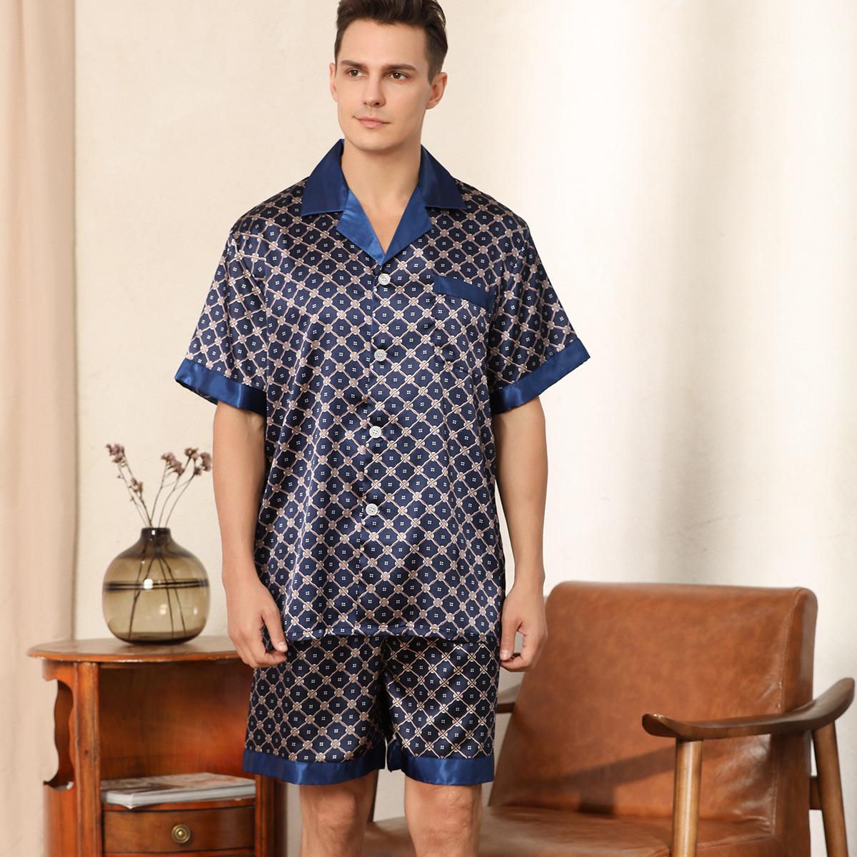 

Men s European Summer Silk Pajama Set - Printed Short Sleeves & Shorts S темно-синього кольору