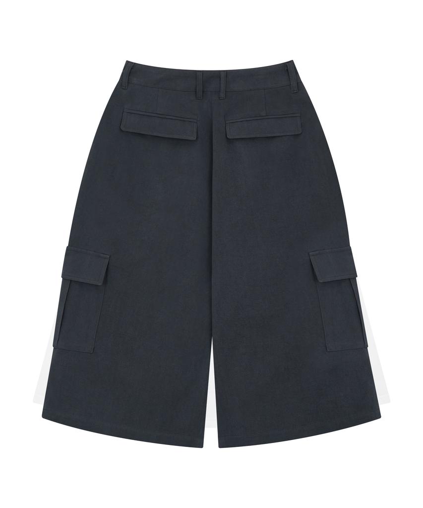 Deuleongkeutegseuteu Rivet Twill Cargo Bermuda Pants [Charcoal]