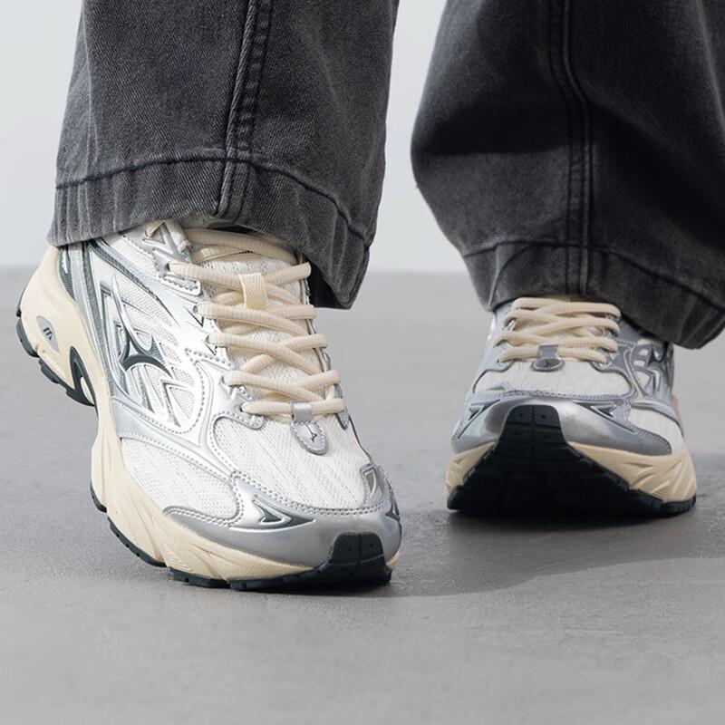 MIZUNO FIYI V2 Unisex Sport Casual Shoes EU 42.5